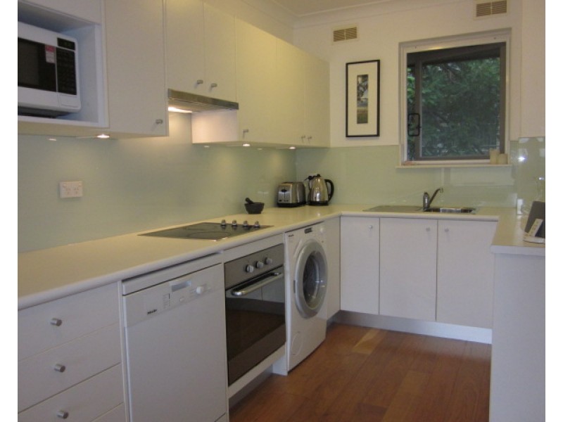 12/6 Campbell Parade, Manly Vale NSW 2093