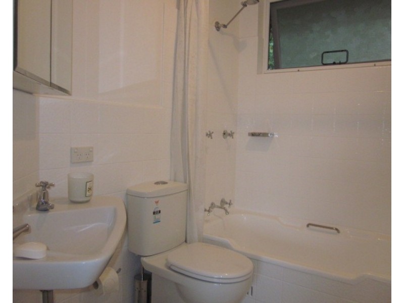 12/6 Campbell Parade, Manly Vale NSW 2093