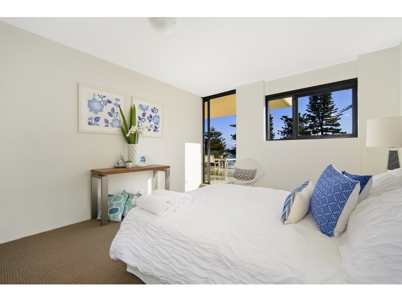 2a/29 East Esplanade, Manly NSW 2095