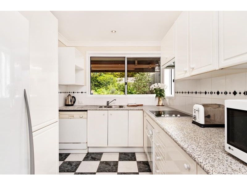 1a MacMillan Street, Seaforth NSW 2092