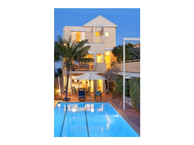 12 Monash Parade, Dee Why NSW 2099
