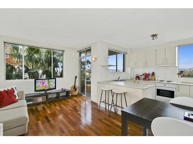 2/7 Dalley Street, Queenscliff NSW 2096