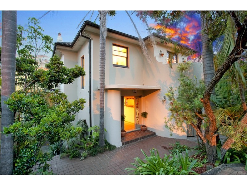 120 Queenscliff Road, Queenscliff NSW 2096