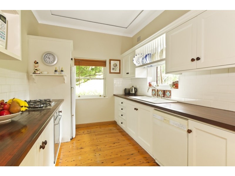 13 Oatway Parade, North Manly NSW 2100