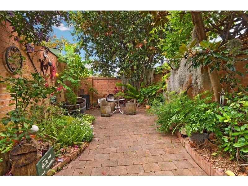 2 Charles Street, Fairlight NSW 2094
