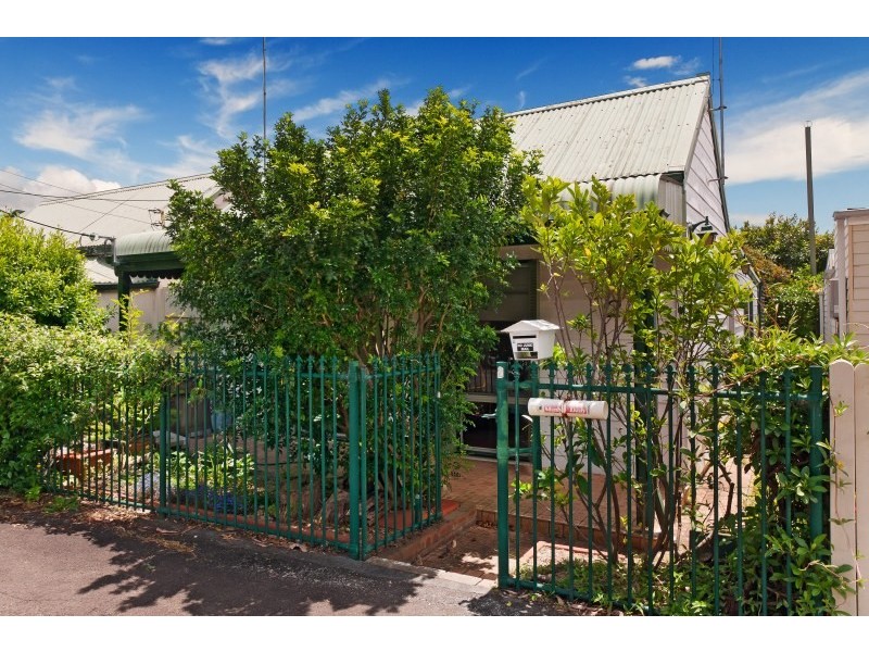 2 Charles Street, Fairlight NSW 2094