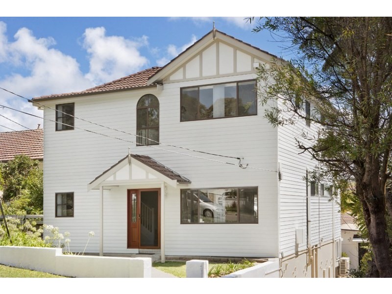 18 Quinlan Parade, Manly Vale NSW 2093