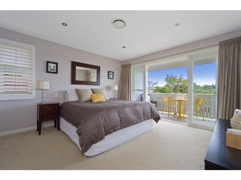 27 Montauban Avenue, Seaforth NSW 2092