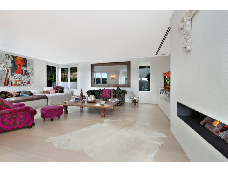 5 Peronne Avenue, Clontarf NSW 2093