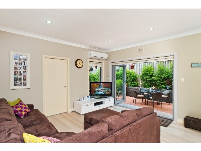 99 Peacock Street, Seaforth NSW 2092