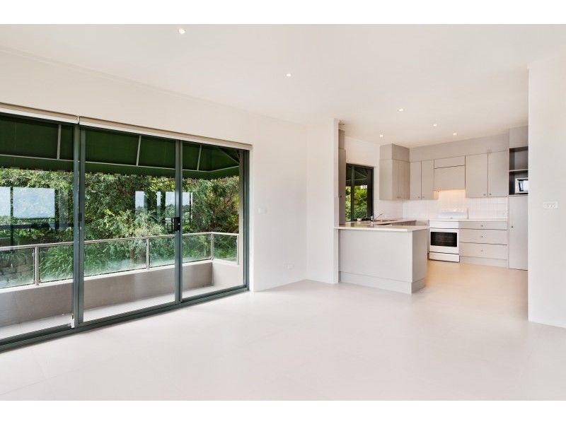82 Edgecliffe Esplanade, Seaforth NSW 2092
