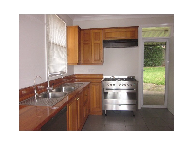 4 Arabanoo Street, Seaforth NSW 2092