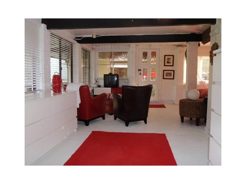 13 Waiwera Avenue, North Manly NSW 2100