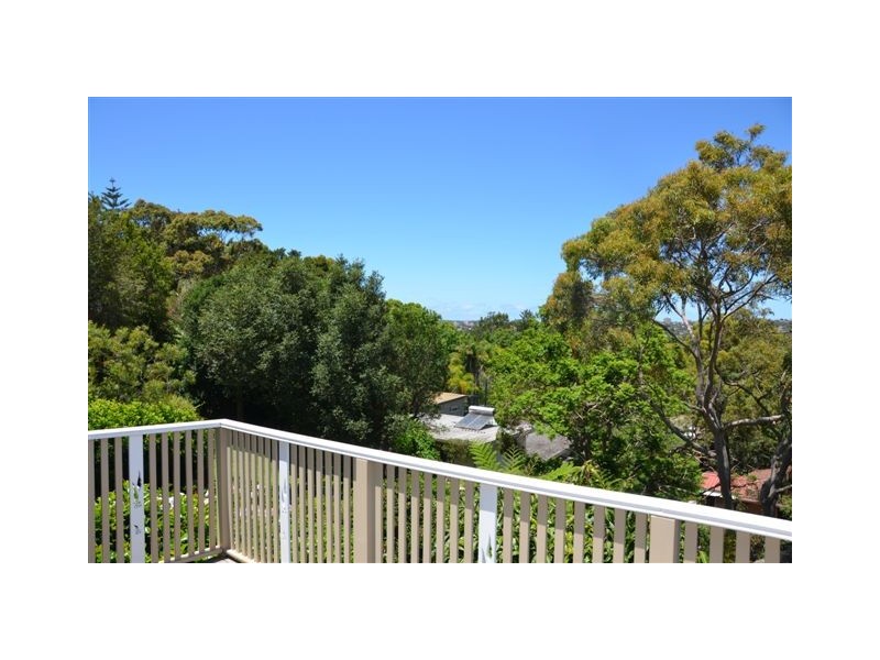 13 Waiwera Avenue, North Manly NSW 2100