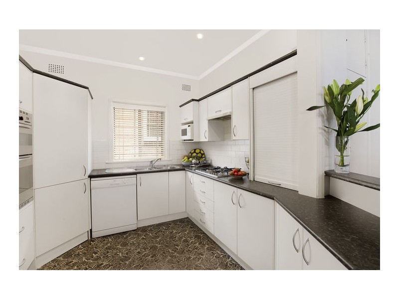 19 Fishbourne Road, Allambie NSW 2100