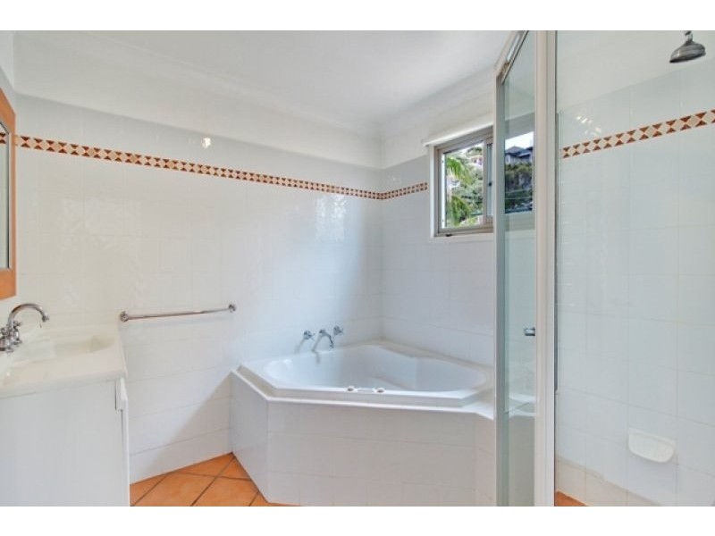 33 Lauderdale Avenue, Fairlight NSW 2094