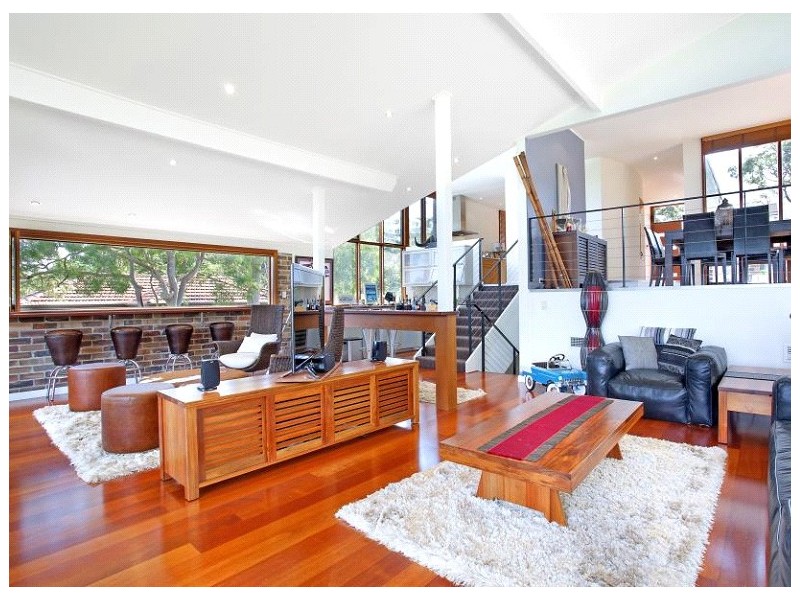 11 Ogilvy Road, Clontarf NSW 2093