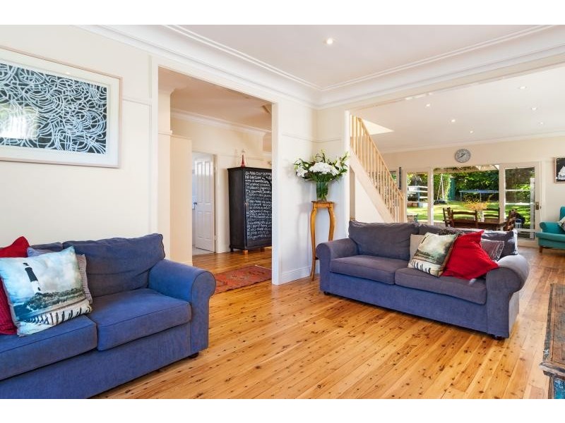 8 Prince Edward Road, Seaforth NSW 2092