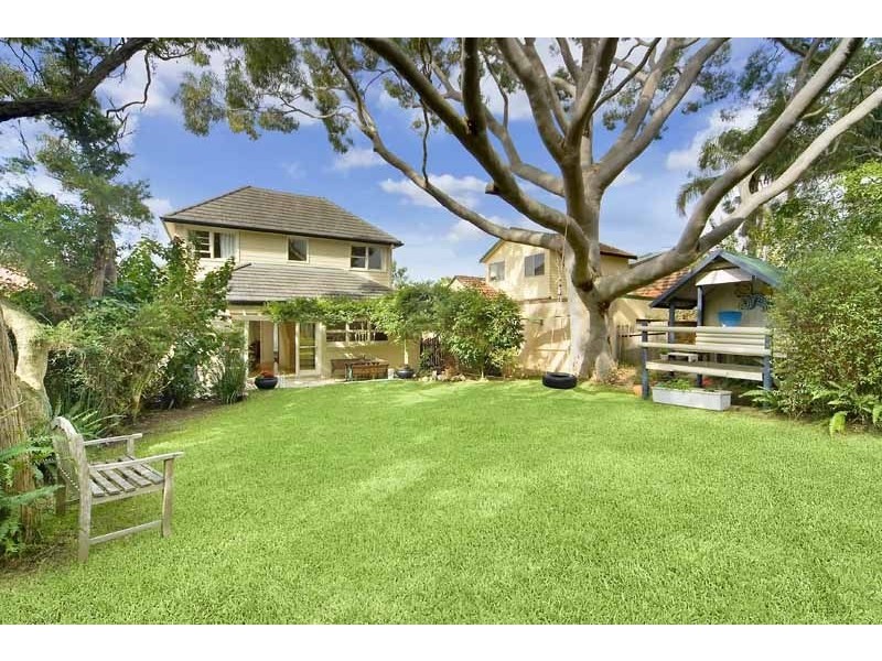8 Prince Edward Road, Seaforth NSW 2092