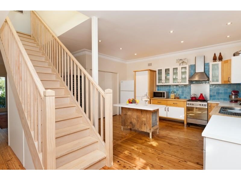 8 Prince Edward Road, Seaforth NSW 2092