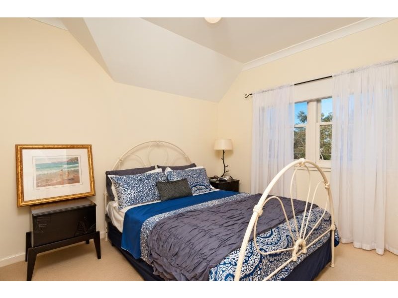 8 Prince Edward Road, Seaforth NSW 2092