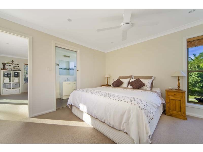 17 Phillip Avenue, Seaforth NSW 2092