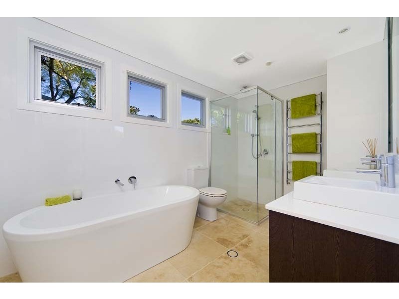 9 Sangrado Street, Seaforth NSW 2092