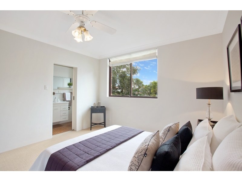 2/50 Wood Street, Manly NSW 2095