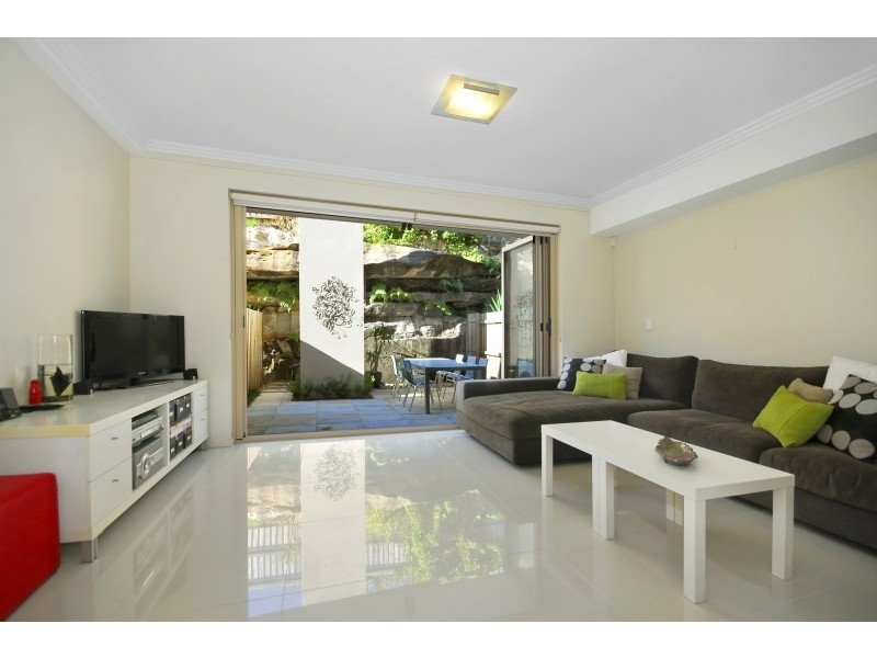 10/23b Pine Avenue, Brookvale NSW 2100