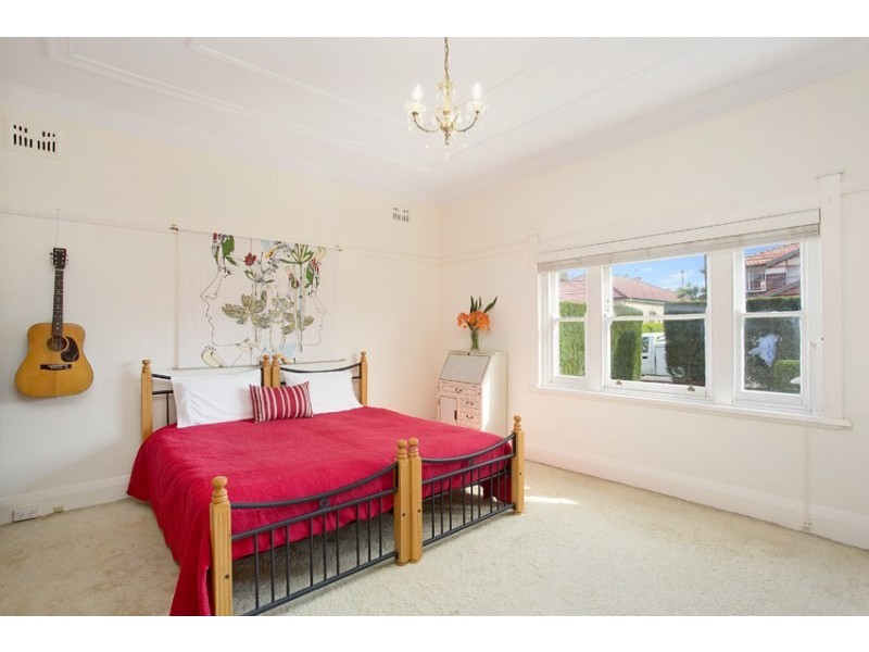 1/1 Northcote Avenue, Fairlight NSW 2094