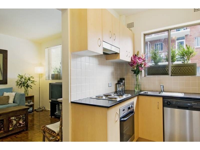 Unit 2/4 Fairway Close, Manly Vale NSW 2093