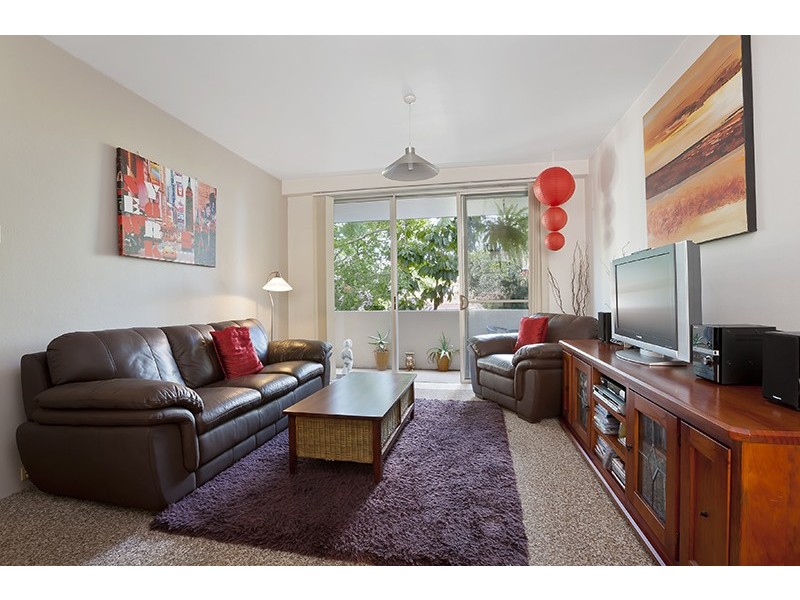 2/2 Holborn Avenue, Dee Why NSW 2099