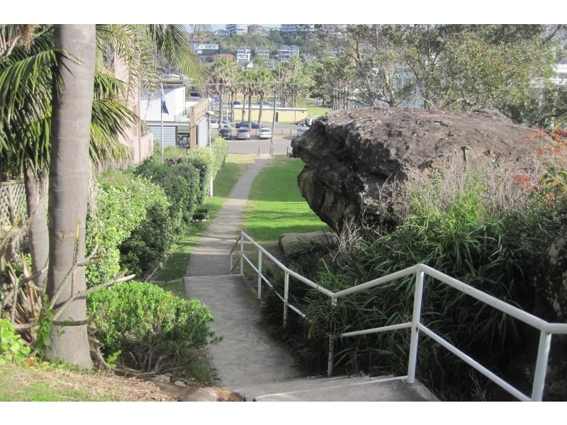 1/2 The Drive, Freshwater NSW 2096