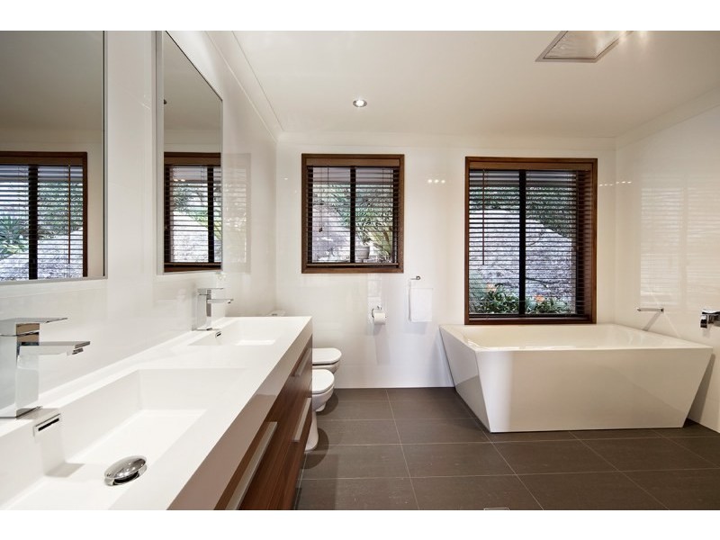 5 Valley Close, Bayview NSW 2104