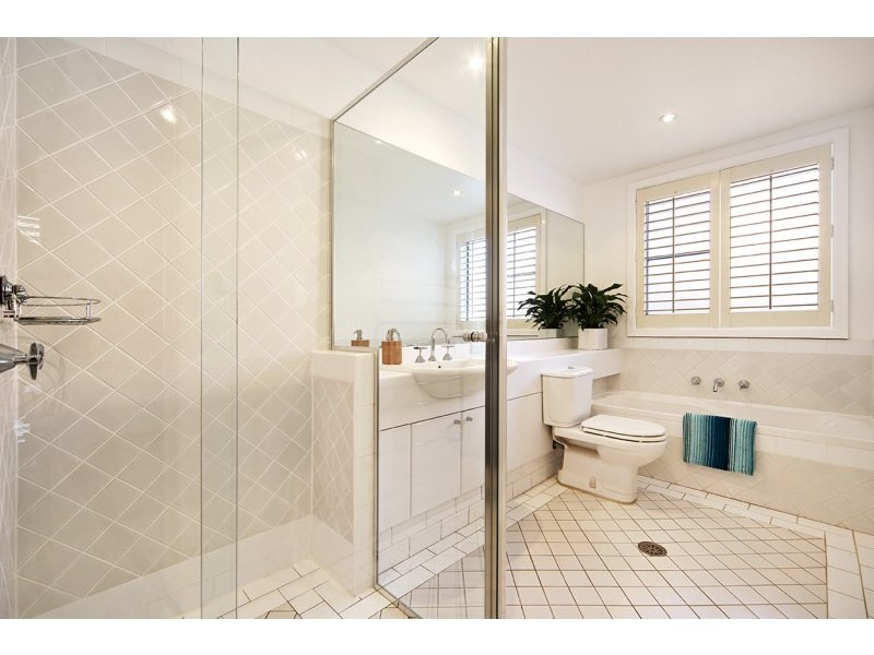 1/8-12 Banksia Street, Dee Why NSW 2099