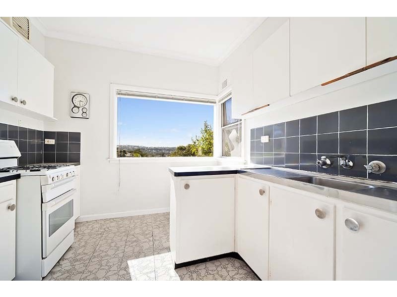 35a The Crescent, Dee Why NSW 2099