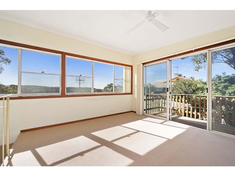35a The Crescent, Dee Why NSW 2099