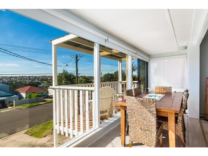 14 Curl Curl Parade, Curl Curl NSW 2096