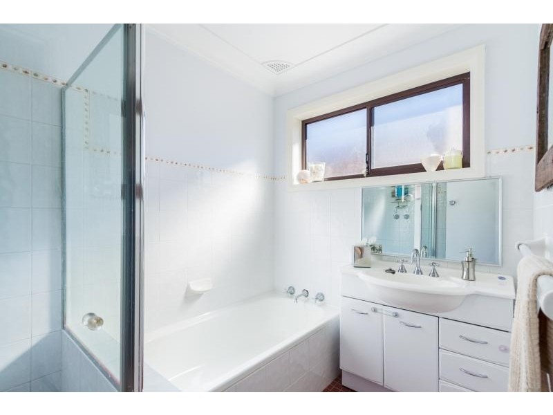 14 Curl Curl Parade, Curl Curl NSW 2096