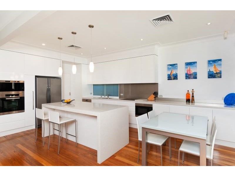 12 Kirkwood Street, Seaforth NSW 2092