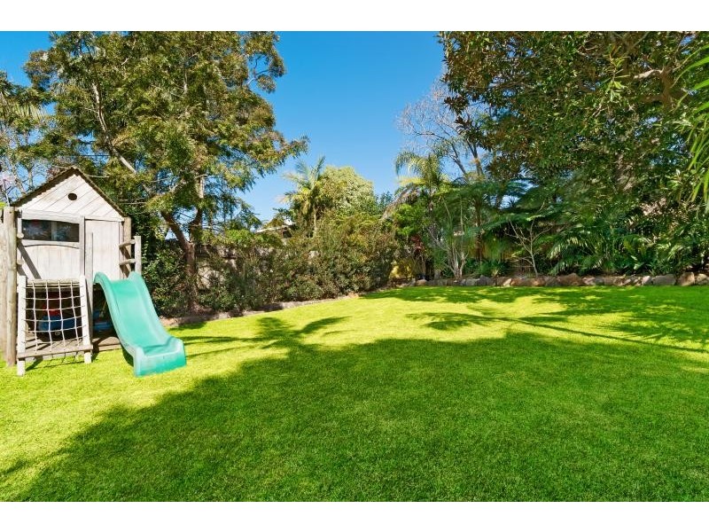 12 Kirkwood Street, Seaforth NSW 2092