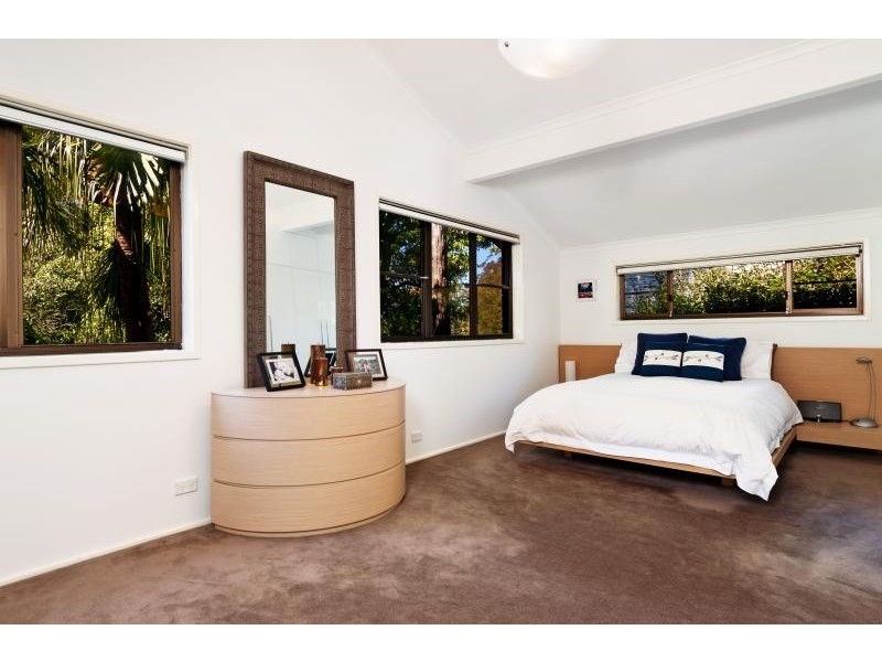 12 Kirkwood Street, Seaforth NSW 2092