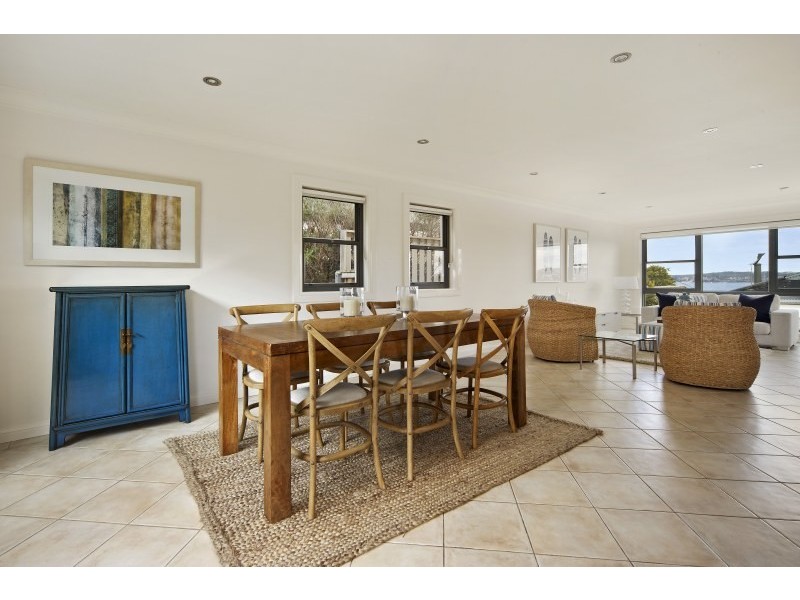 11 Taylor Street, North Curl Curl NSW 2099