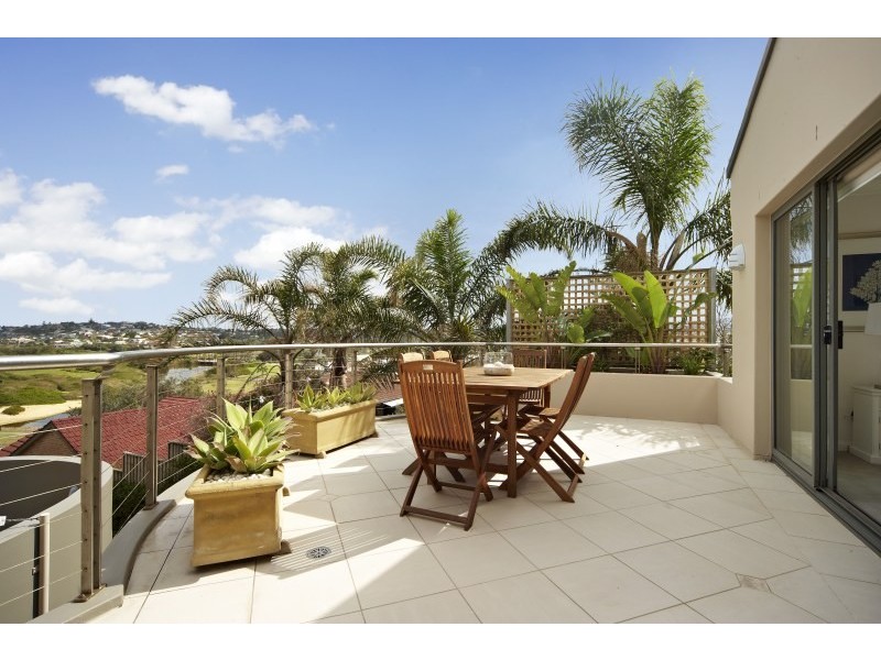 11 Taylor Street, North Curl Curl NSW 2099