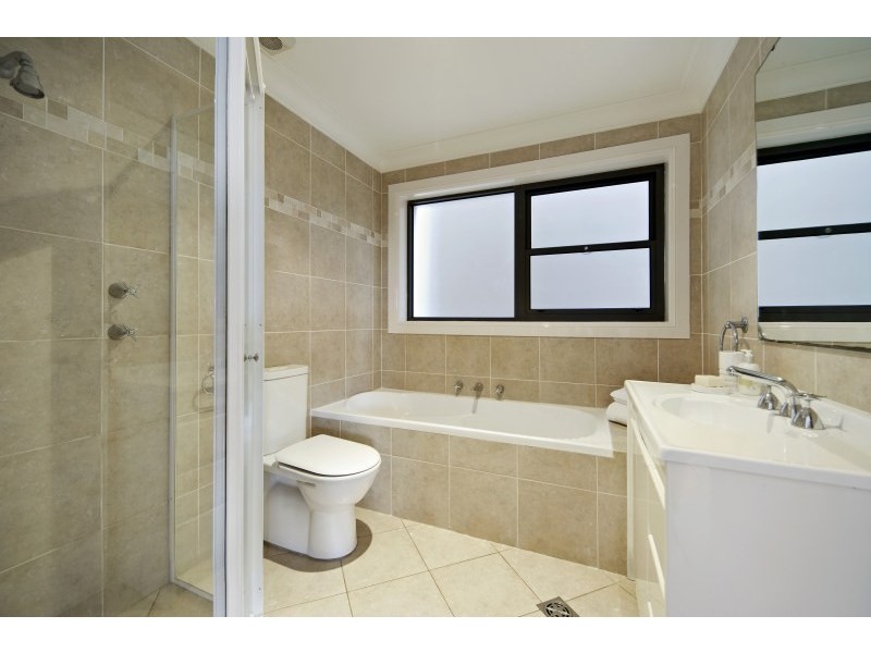 11 Taylor Street, North Curl Curl NSW 2099