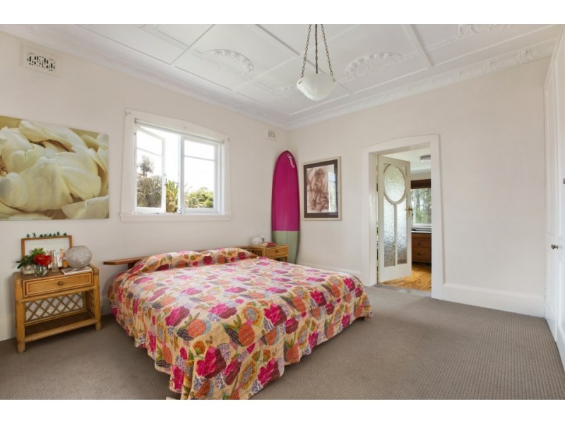 17 Hilltop Crescent, Fairlight NSW 2094