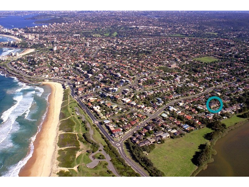 17 Stewart Avenue, Curl Curl NSW 2096