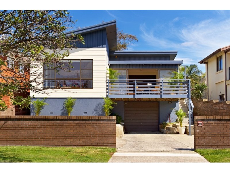 17 Stewart Avenue, Curl Curl NSW 2096