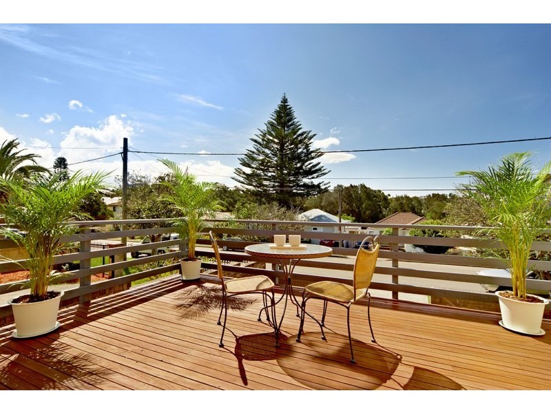 17 Stewart Avenue, Curl Curl NSW 2096