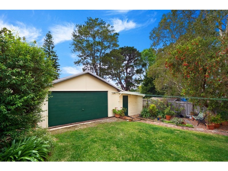 6 Greenwood Avenue, Narraweena NSW 2099